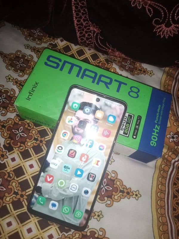 Infinix Smart 8 0