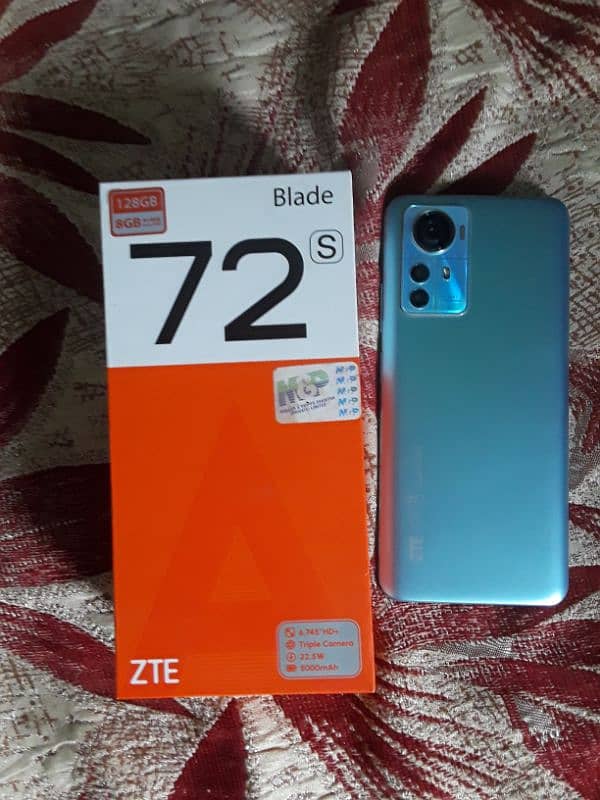 ZTE blade a72s 4+4 /128 bilkol ok 10/10 hai mobail warranty mai hai 6