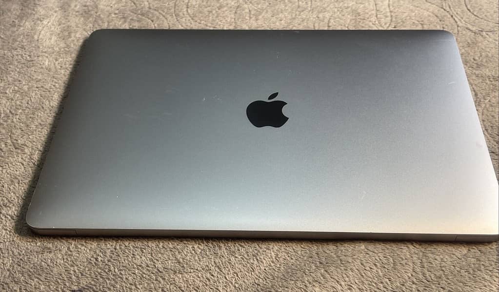 MacBook Pro 2017~13" Core i7/16GB/1TB Nvme/Touchbar ! Sana Enterprise 1