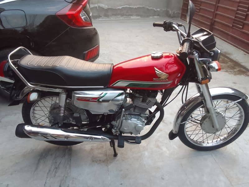 Honda 125 S total genuine condition 3