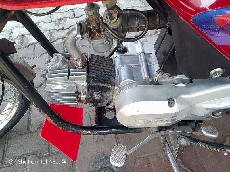 Honda,cd,100,8 modl,for sale 7