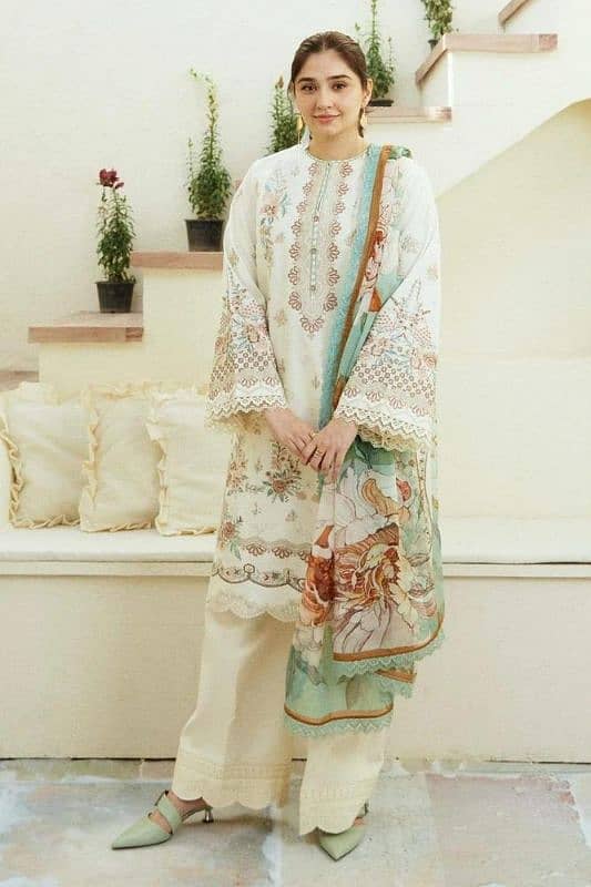 3 pcs women Unstitched Lawn Enbroidered Suit 3