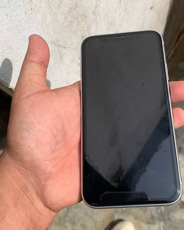 iPhone XR 64gb pta approved 3