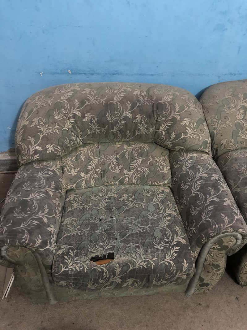 sofa for sale 0