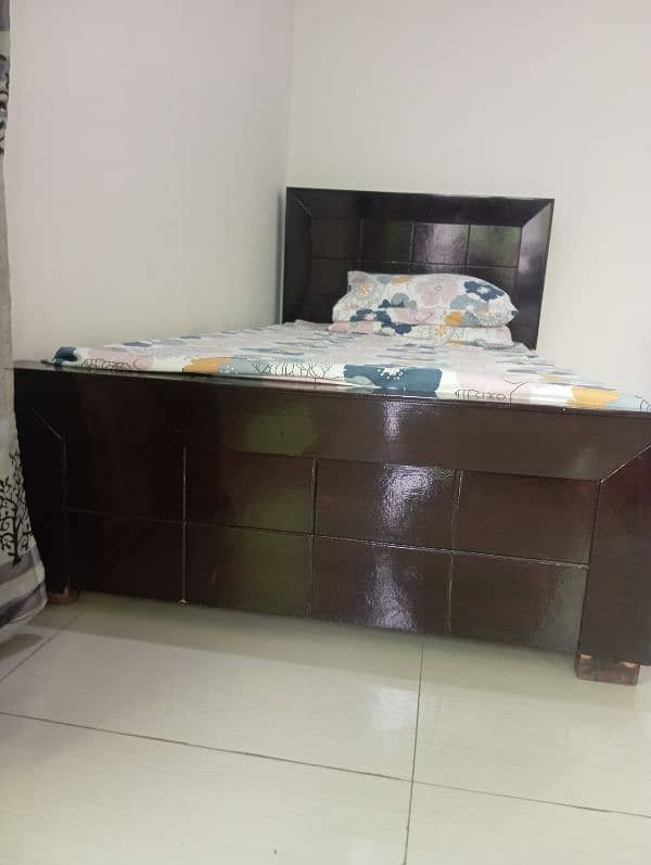 Single bed and mattress 1