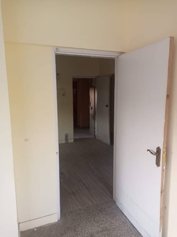 1st floor Flat Rent.  Renovated near Disco Bakery 14