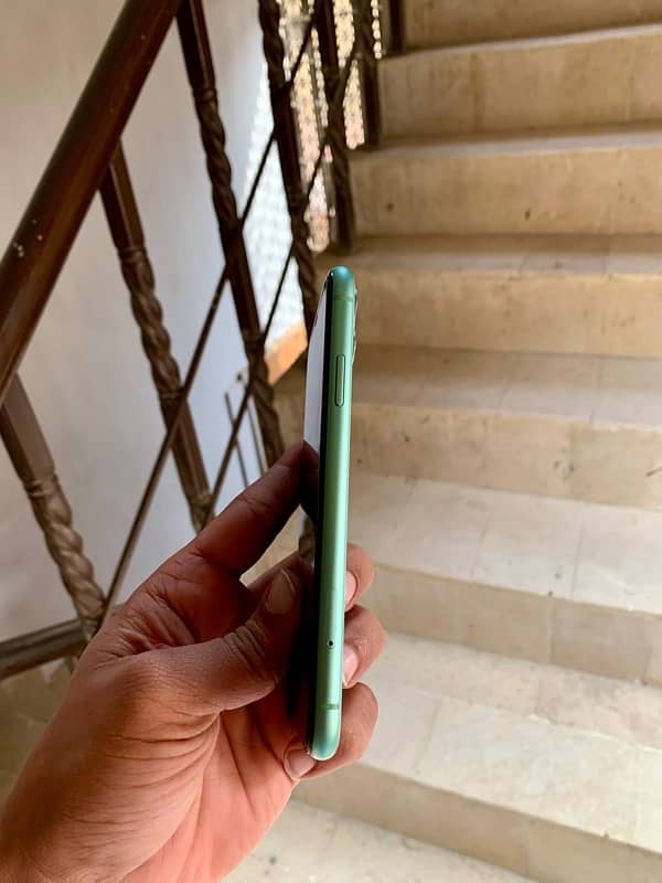 iPhone 11 FU 256GB NON PTA… PANEL CHANGE BUT ORIGINAL 5