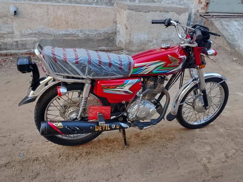 Honda CG 125 bike for sale model 2022/23 03708340134//03057210160 1