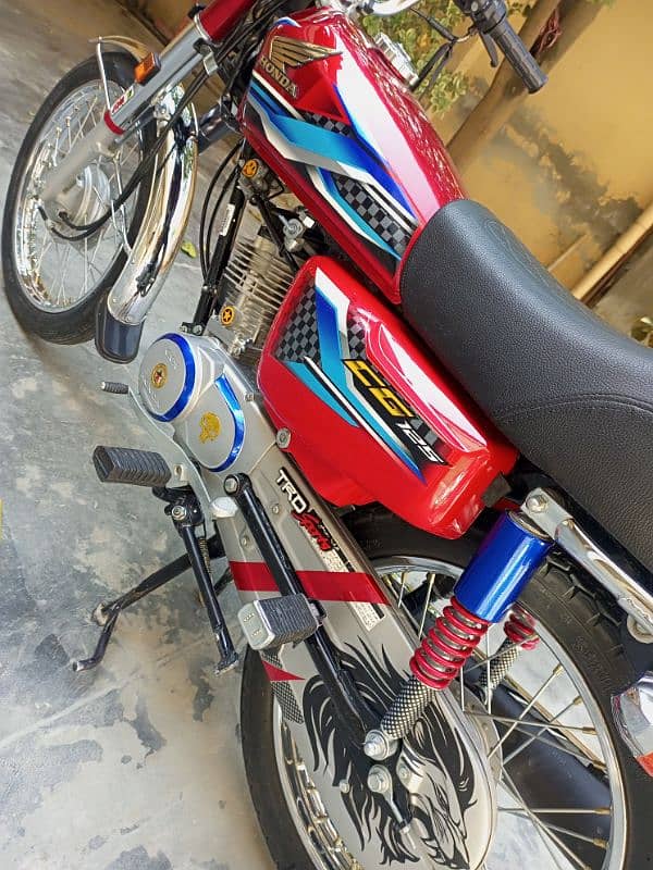 Honda 125 Genuine Condition ma All Ok Bike ha 2