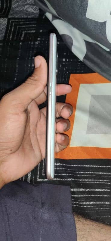 Oppo A5 2020 with Box 4
