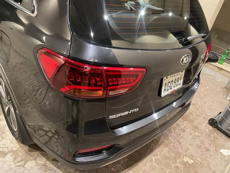 KIA Sorento 2021 5