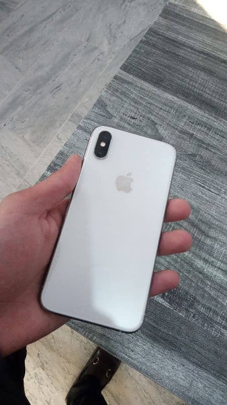 Iphone XS Non PTA 64 GB 7