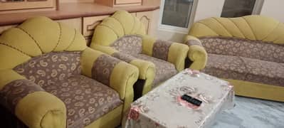 Urgent sale 5 seater sofa set