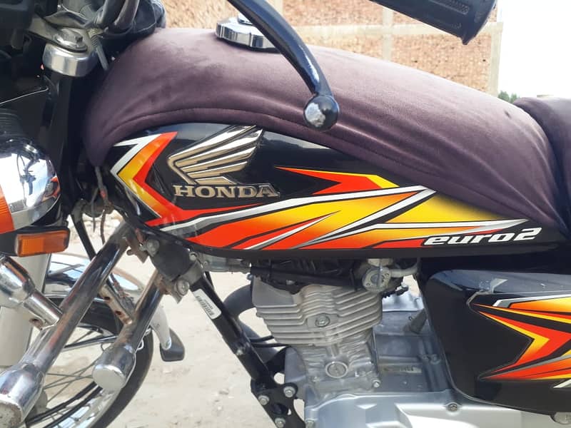 Honda CG 125 2021 8