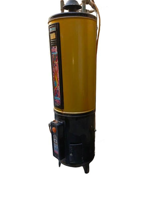 Almost New _ 35-Gallon Geyser for Sale – Excellent Condition 2