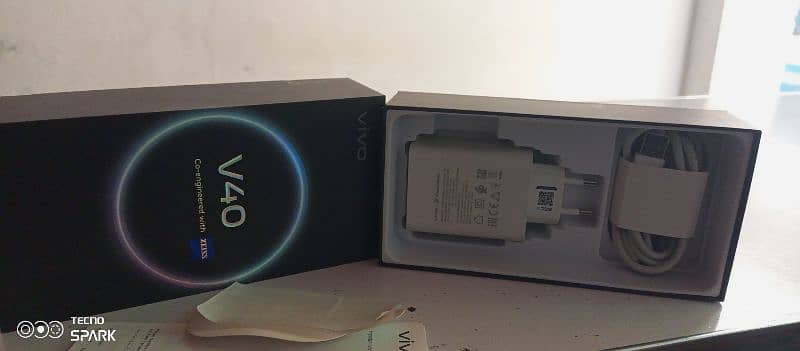 vivo v40 5g mobile 0