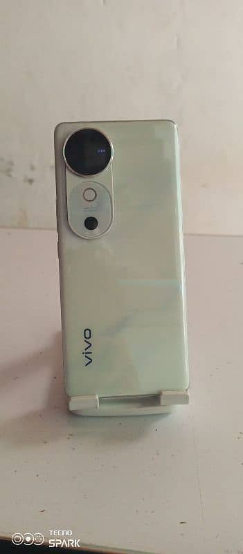 vivo v40 5g mobile 3