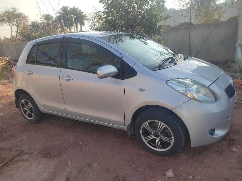 Toyota Vitz 2006 3