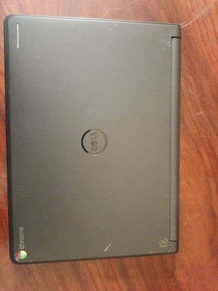 Dell Chromebook P22T 1