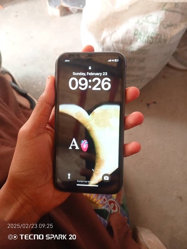 iphone 11 for sale 4