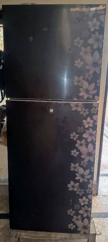 haire  medium size inverter fridge urgent sale 0