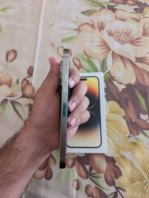 IPHONE 14 pro Max, 256GB with Box | Non PTA | 97% BH 6