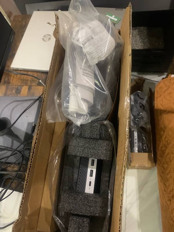 HP Elitedesk 705 G4 Mini PC Ryzen 5 Box Pack 13