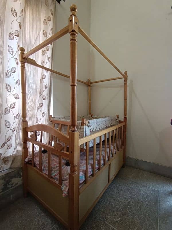 baby crib with swing 1