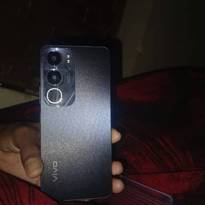 vivo y19s new mobile 25k my WhatsApp Number 03226880070