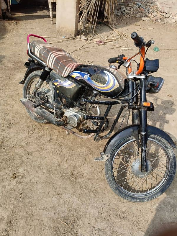 Hi speed motorcycle used like new condition 1