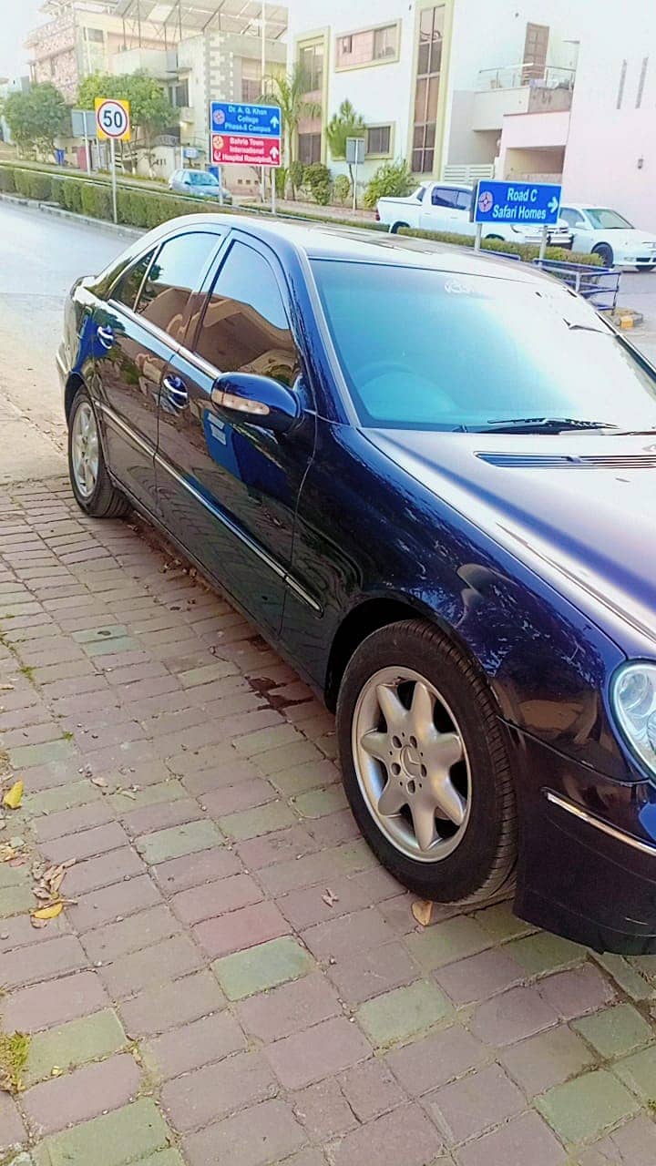 Mercedes C Class 2001 3