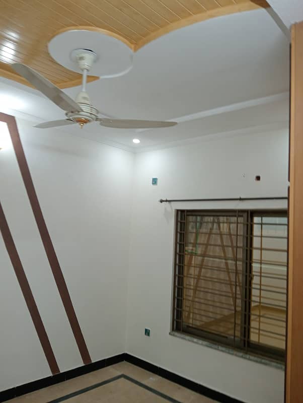 4marla 4beds neat and clean house for rent in G 13 4 islamabad 2