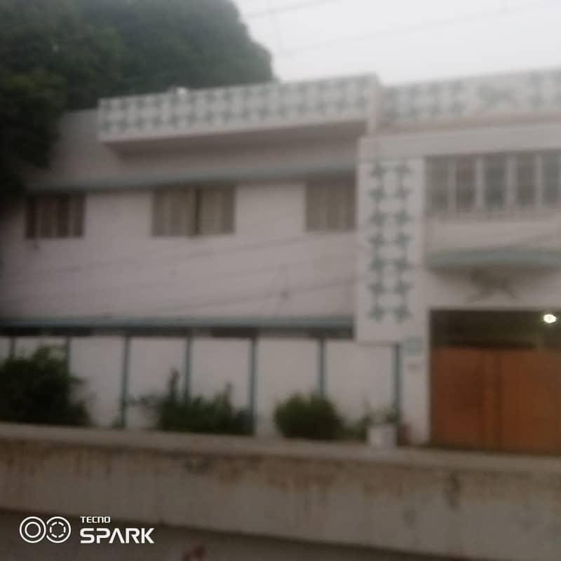 SECTOR 11/A 72 X 24 CORNER, 72 FT WIDE ROAD, PARK FACING, G+1 HOUSE, EXTRA LAND, NORTH KARACHI 1