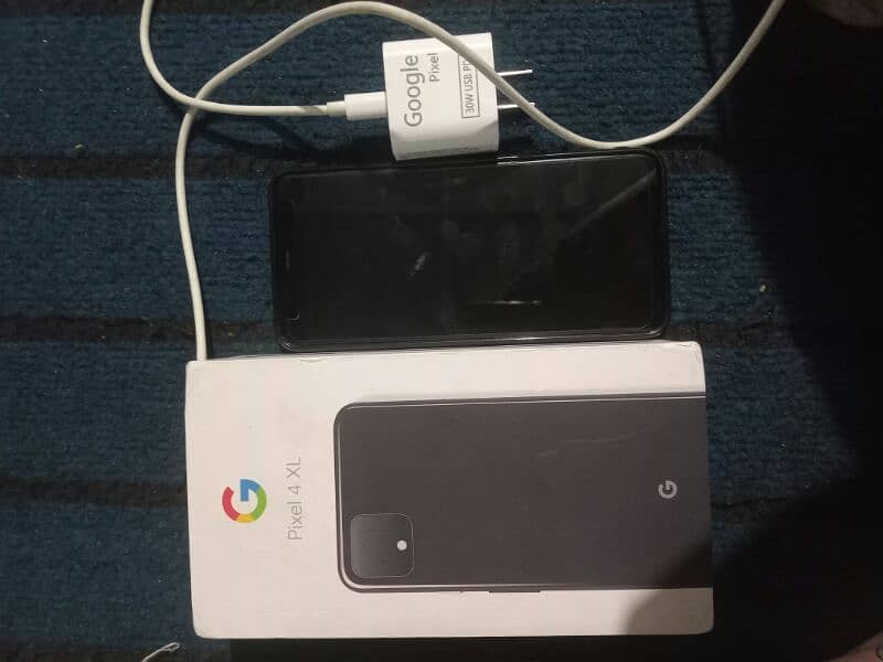 Google pixel 4xl with box and original charger 2