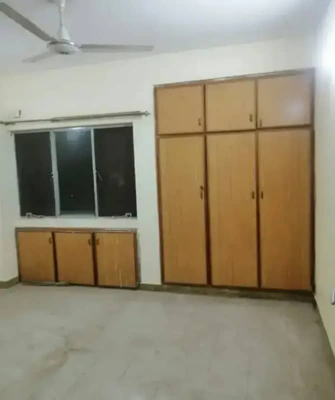 G-11/4 PHA D-Type First Floor Flat For Rent 9