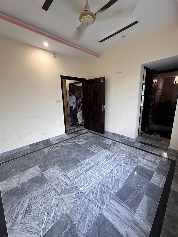 BACHELOR FLAT FOR RENT LOCATION CHAKLALA SCHEME 3 4