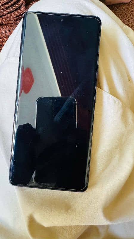 V40 mobile  in 10/10 condition 2