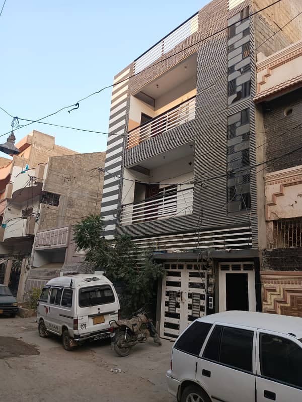 SECTOR 11-C/3 BEAUTIFUL RENOVATED G+2, WEST OPEN, 12 METER ROAD, FOUR K. E METERS NEAR MAIN ROAD, NORTH KARACHI 2