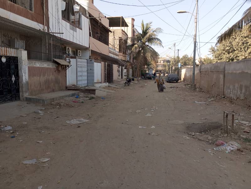 SECTOR-10 GROUND PLUS THREE HOUSE, T-SHAPE, WIDE ROAD, PARK FACING, SCHOOL FACING, NORTH KARACHI, 1