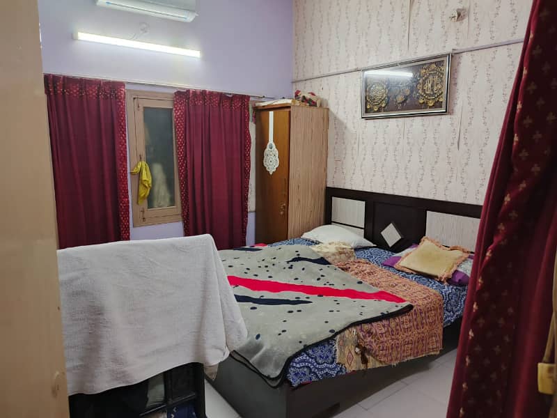 SECTOR-15-A/4 BEAUTIFUL G+2, FULLY RENOVATED,ROAD SE UNCHA HAI, BUFFER ZONE 29