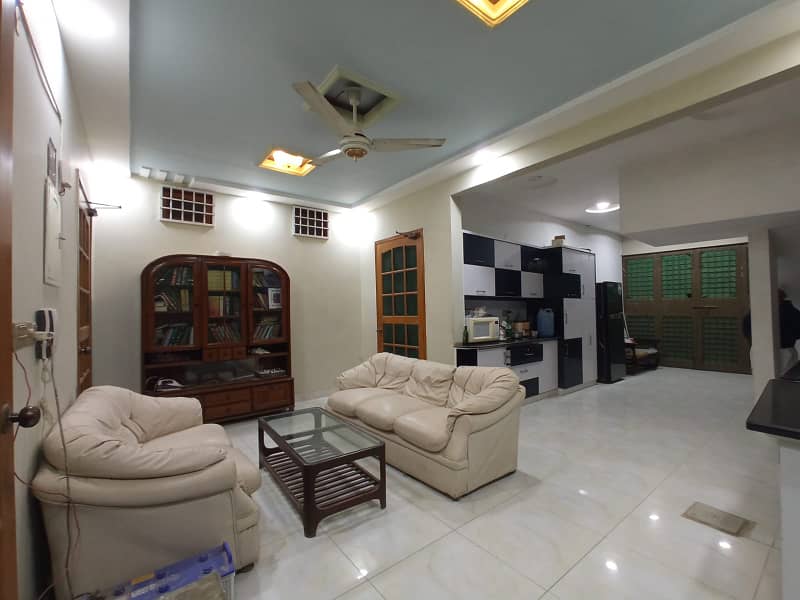 SECTOR 11-C/3 TWO SIDES CORNER G+1 HOUSE, GUARD AVAILABLE, NORTH KARACHI 8