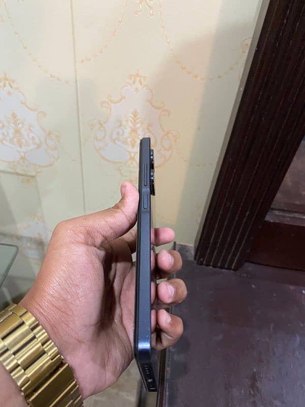 INFINIX HOT 30 MINT CONDITION LUSH 5