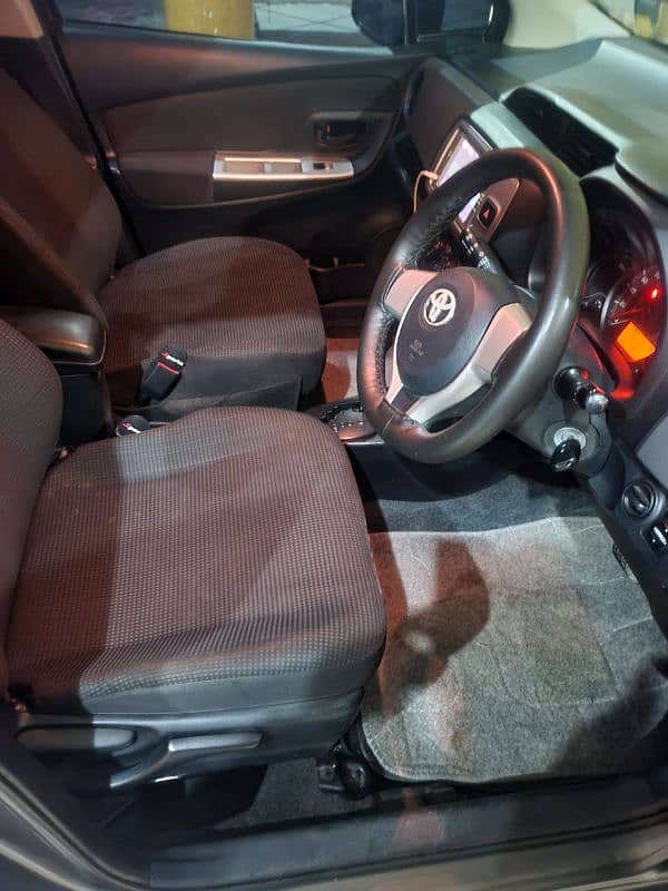 Toyota Vitz 2014 9