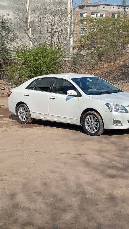 Toyota Premio 2012 1