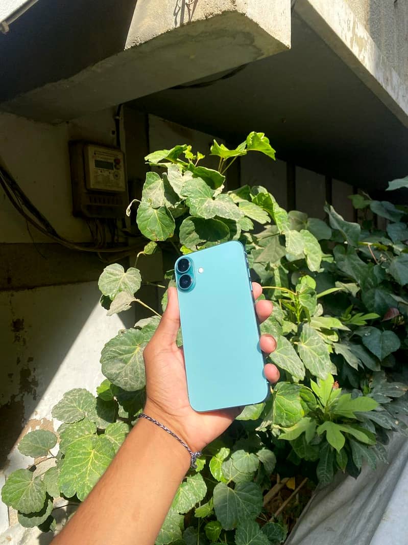 iPhone XR convert 16 Teal Colour 2