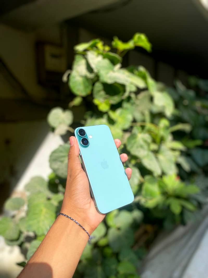 iPhone XR convert 16 Teal Colour 4