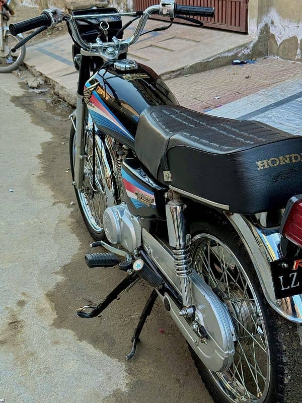 HONDA CG 125CC FOR SALE URGENT COMPLETE FILES 03292480012 0