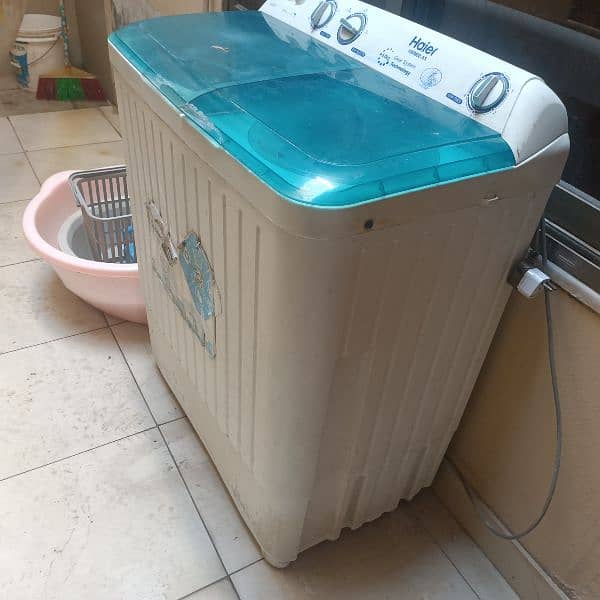 semi automatic washing/dryer  machine 4