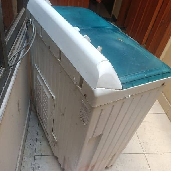 semi automatic washing/dryer  machine 5