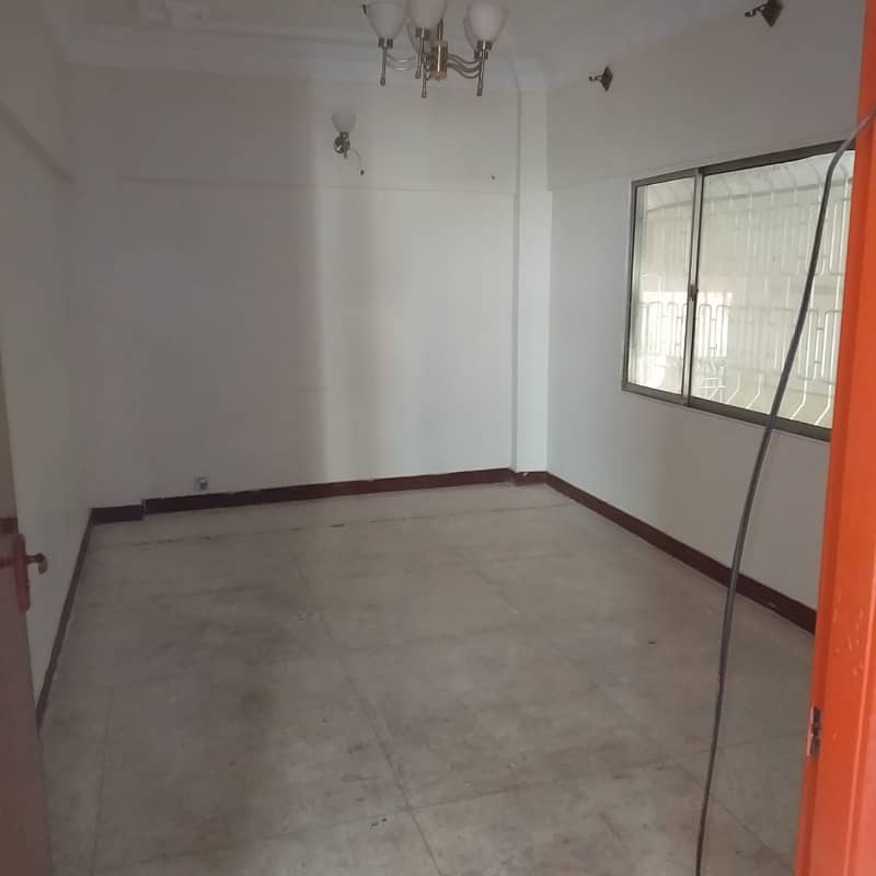 three bed ddd 1st floor apartment for rent in johar 3